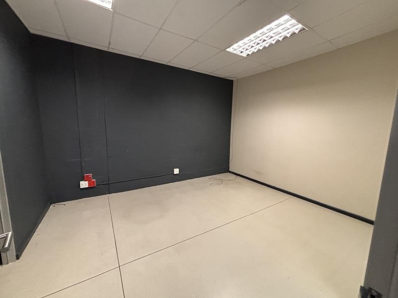 To Let Commercial Property for Rent in Northgate Island Western Cape